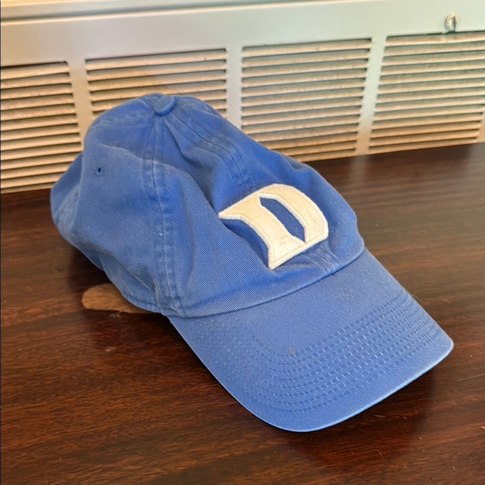 Vintage Duke hat